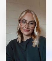 Grace - Makeup Artist