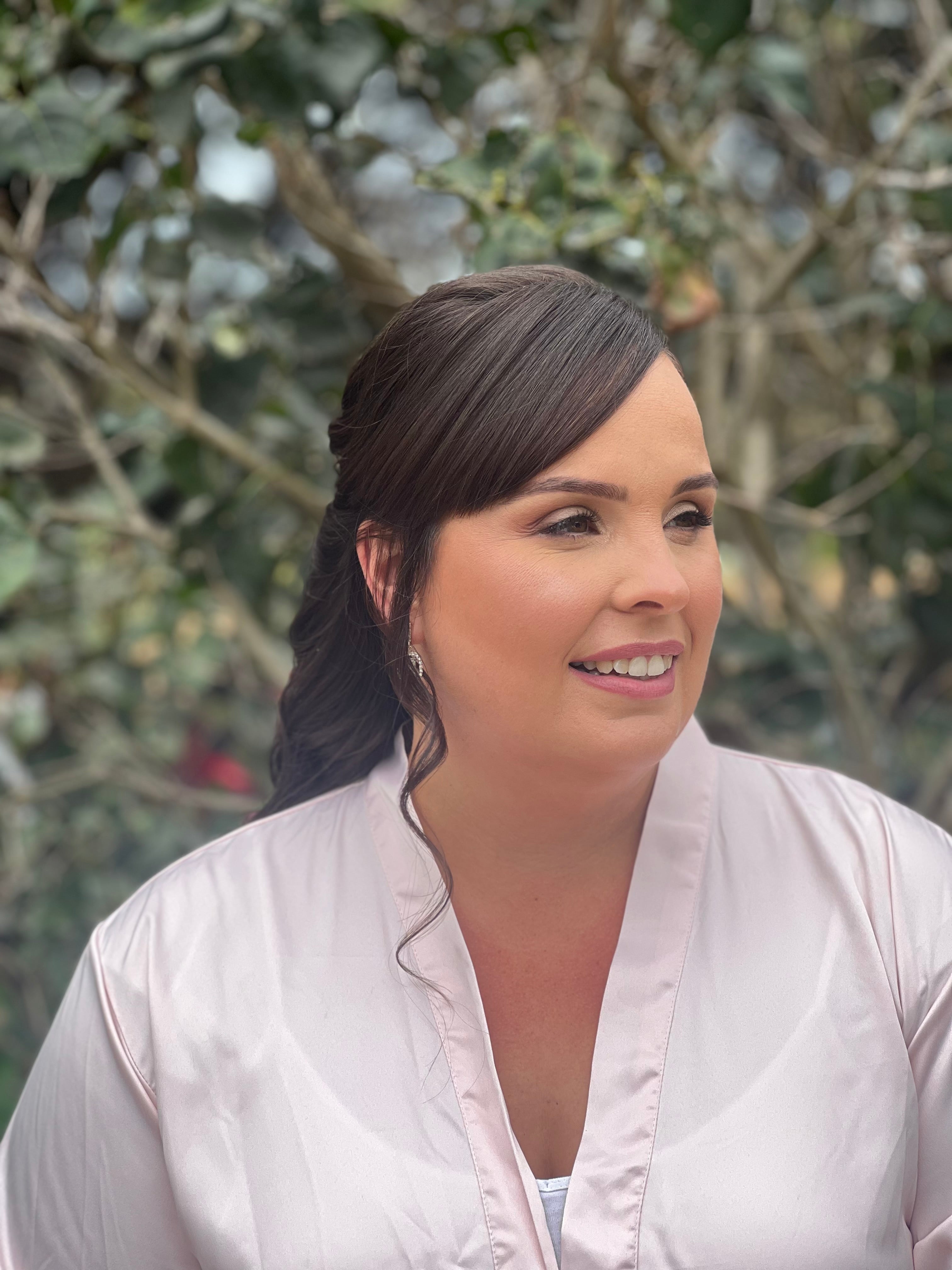 Soft Bridesmaid Glam Makeup by Rachel – mobile-makeovers-hair-and-makeup