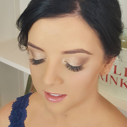 Soft shimmery Makeup