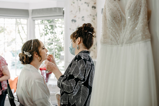 Low bun Behind the scenes